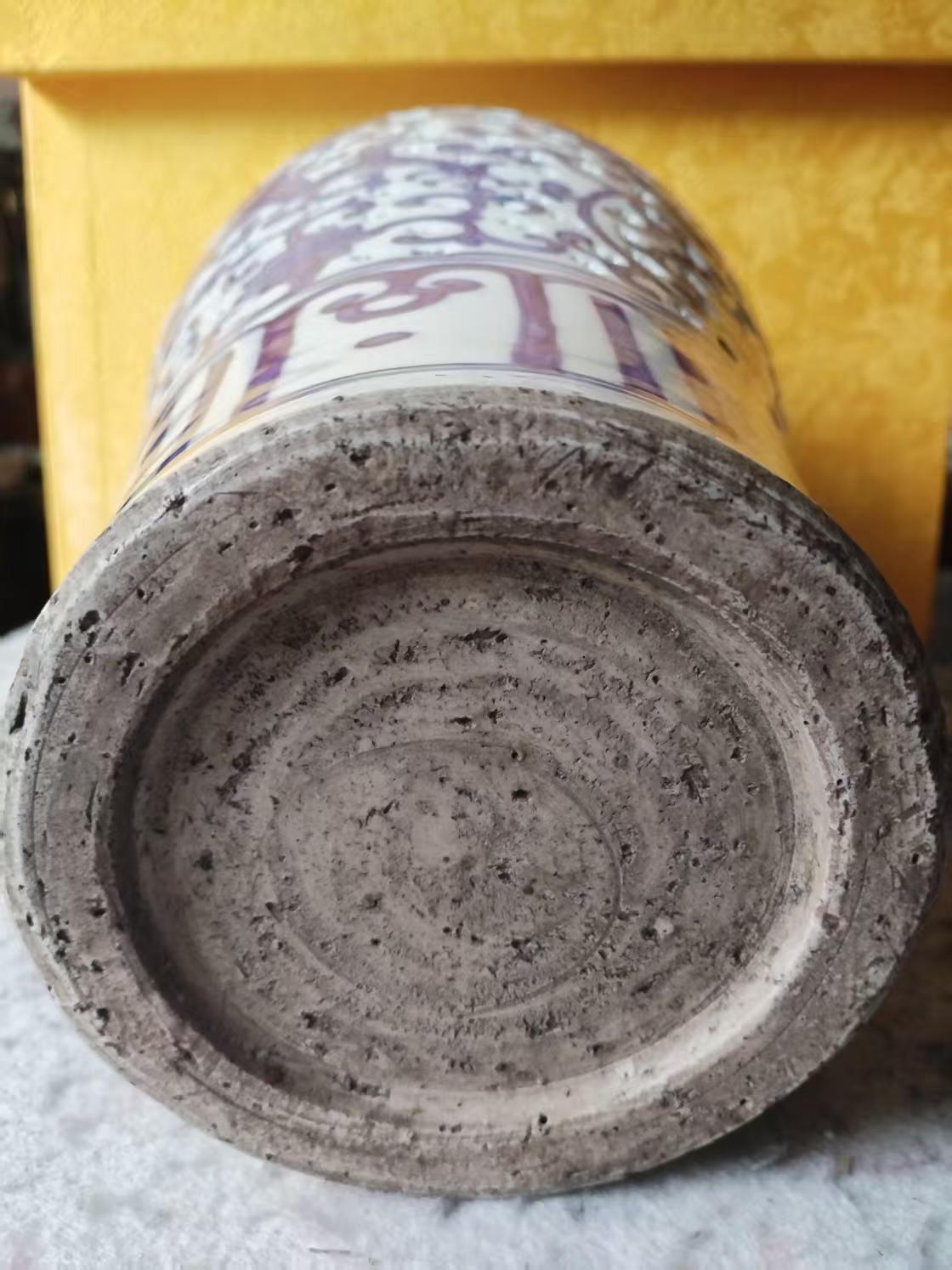 青花 龙穿莲花梅瓶