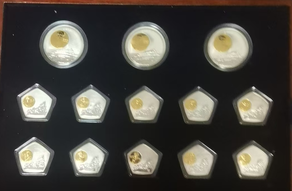图片[1]-《军魂》纯金纯银纪念币-嘉诚艺术