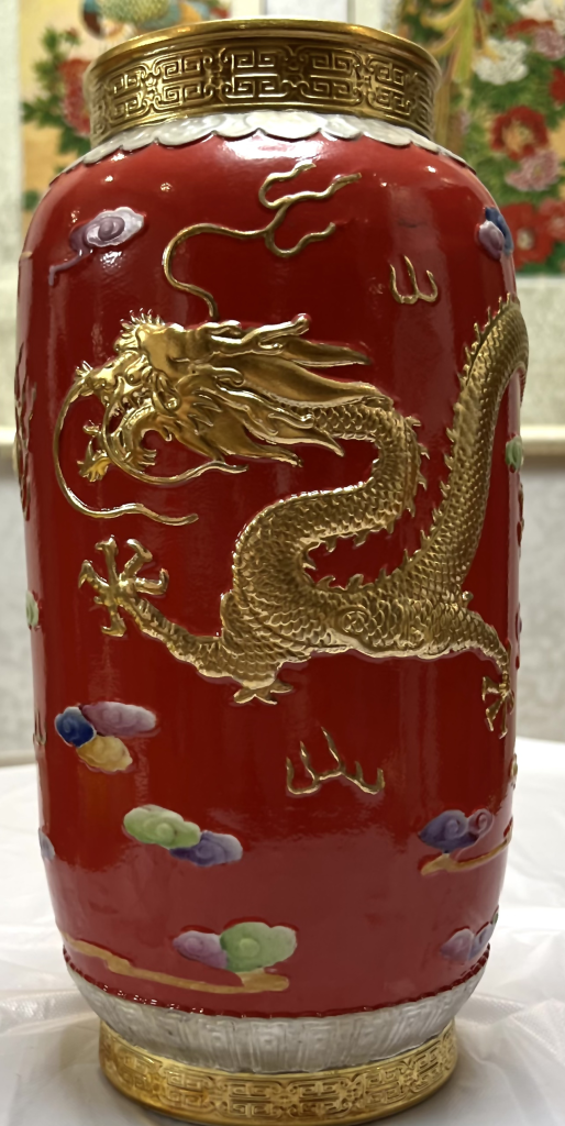 图片[1]-乾隆年制《龙纹灯笼瓶》-嘉诚艺术