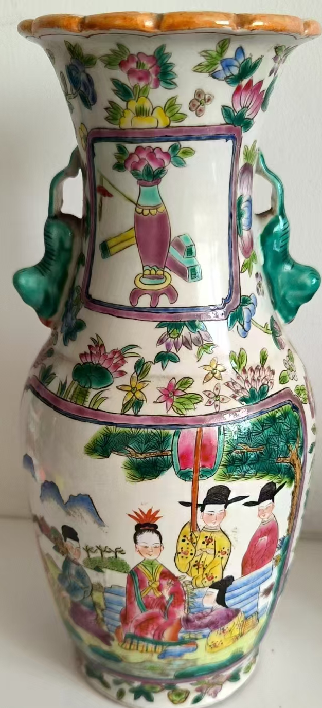 同治年制《粉彩花鸟人物双师耳瓶》-嘉诚艺术