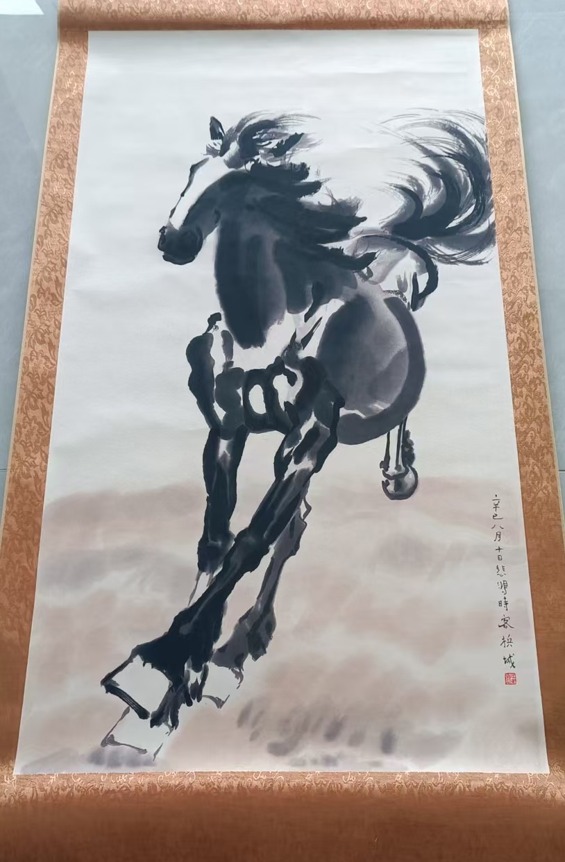 徐悲鸿《骏马图》-嘉诚艺术