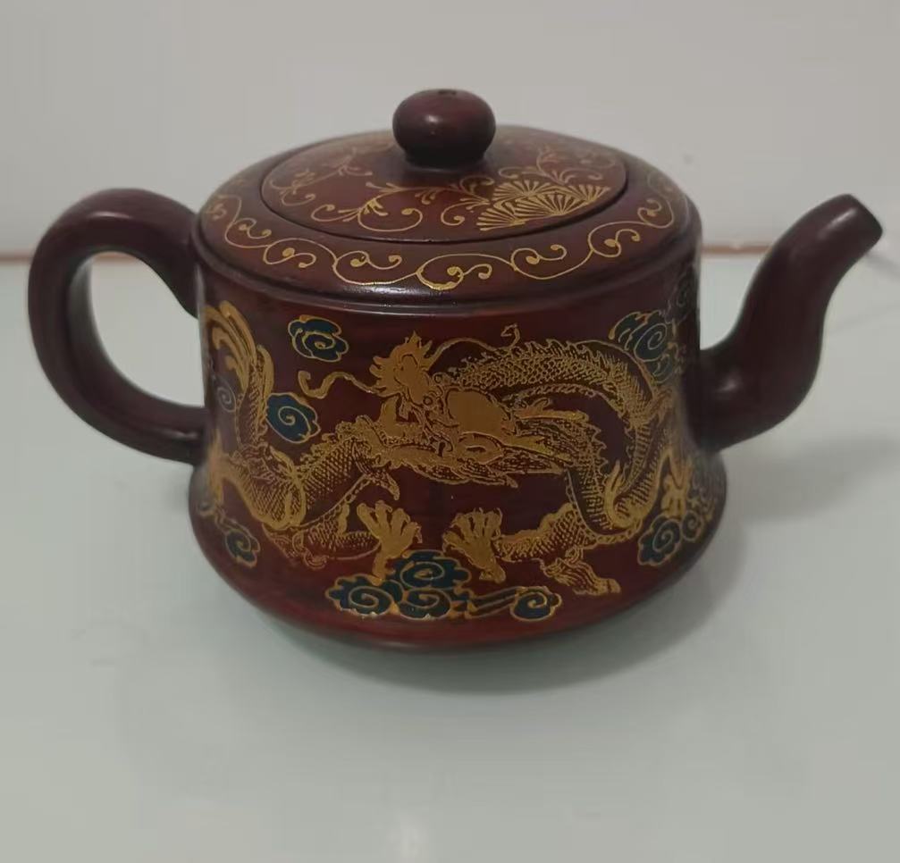 清乾隆《描金加彩双龙缠枝莲纹紫砂壶》-嘉诚艺术