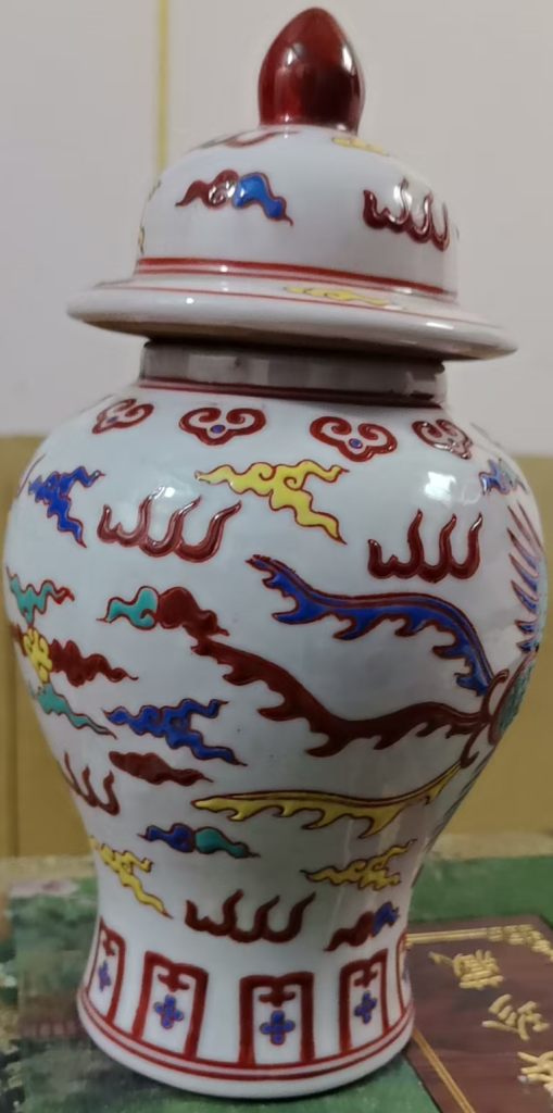图片[1]-大明成化年制《斗彩祥纹将军罐》-嘉诚艺术