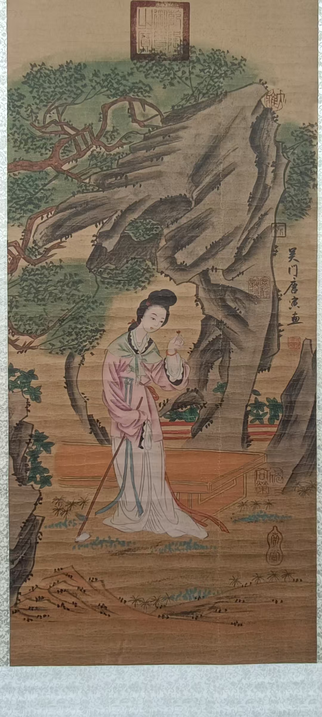 唐寅《仕女图》-嘉诚艺术