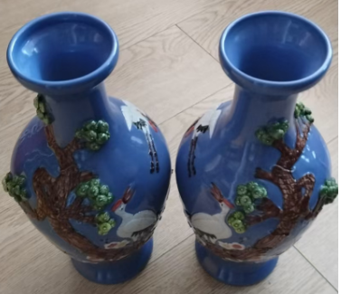 乾隆年制《瓷雕五彩松鹤延年盘口瓶》一对-嘉诚艺术