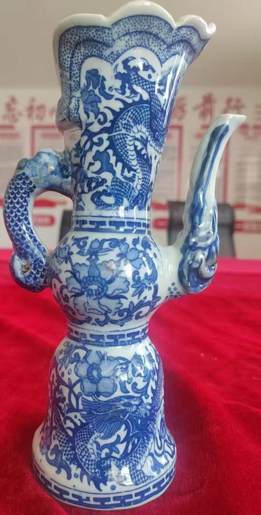 图片[1]-乾隆年制《青花龙纹多穆壶》-嘉诚艺术
