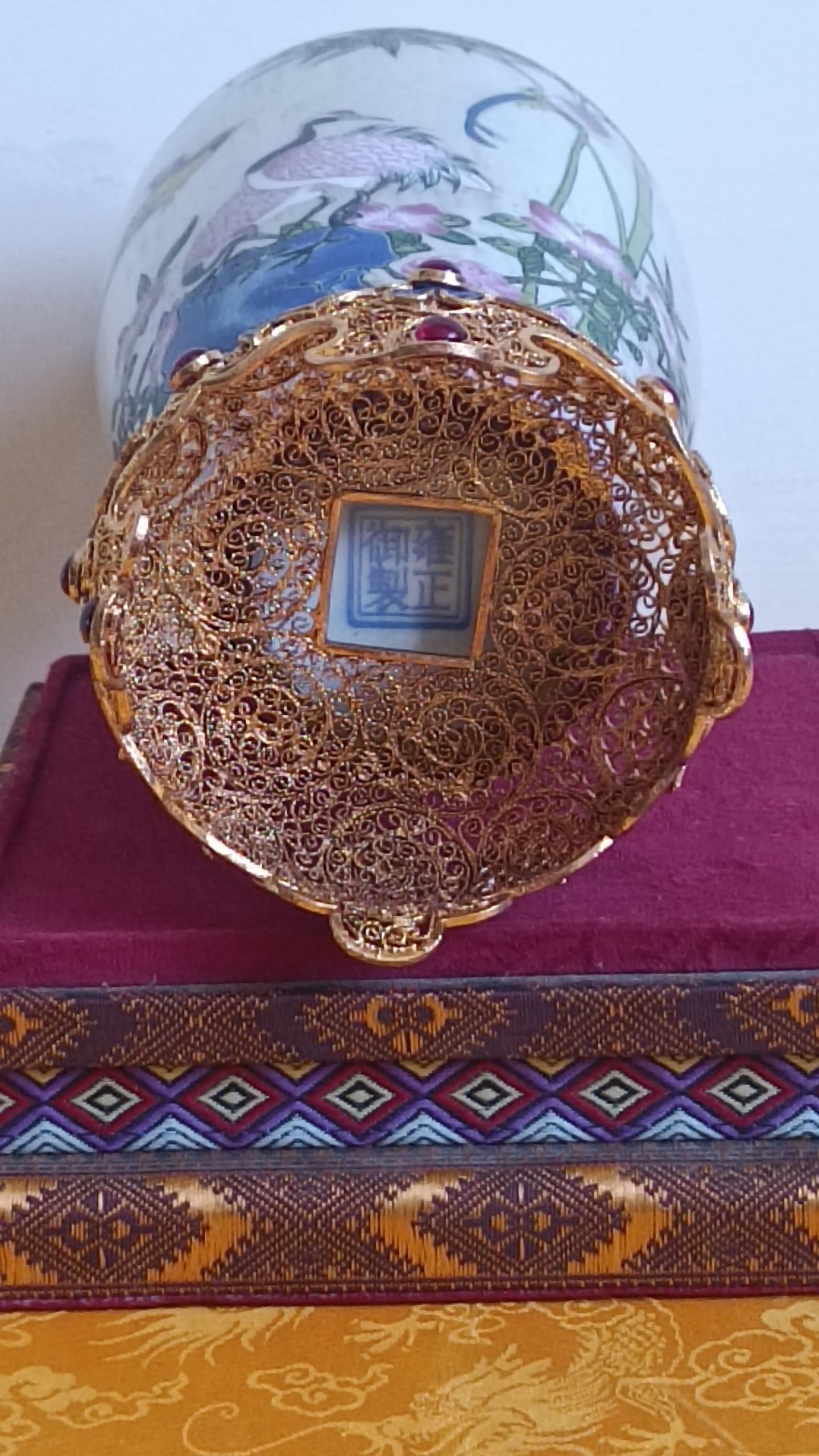 雍正年制《花鸟赏瓶》