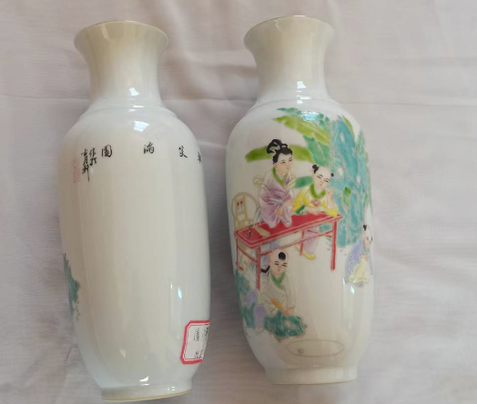 图片[3]-雍正年制《浅绛彩人物瓶》（一对）-嘉诚艺术