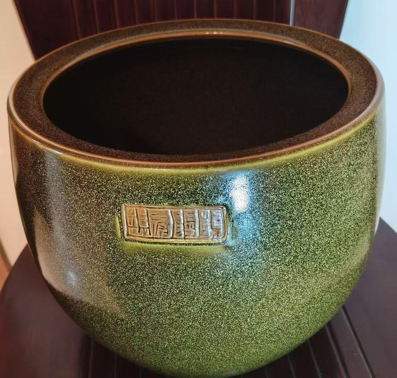 乾隆年制《茶叶末釉聚宝盆》-嘉诚艺术
