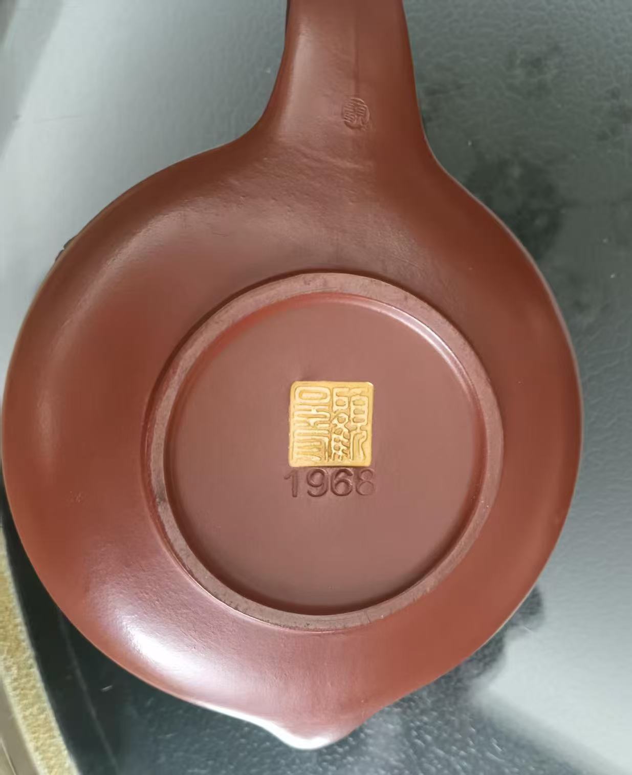 顾景舟《紫砂壶》