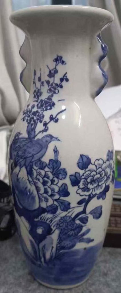 图片[1]-康熙年制《青花花鸟纹双耳赏瓶》-嘉诚艺术