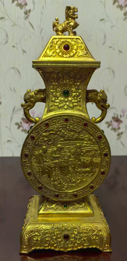 图片[1]-乾隆年制《铜鎏金镶嵌宝石扁狮子花瓶》-嘉诚艺术