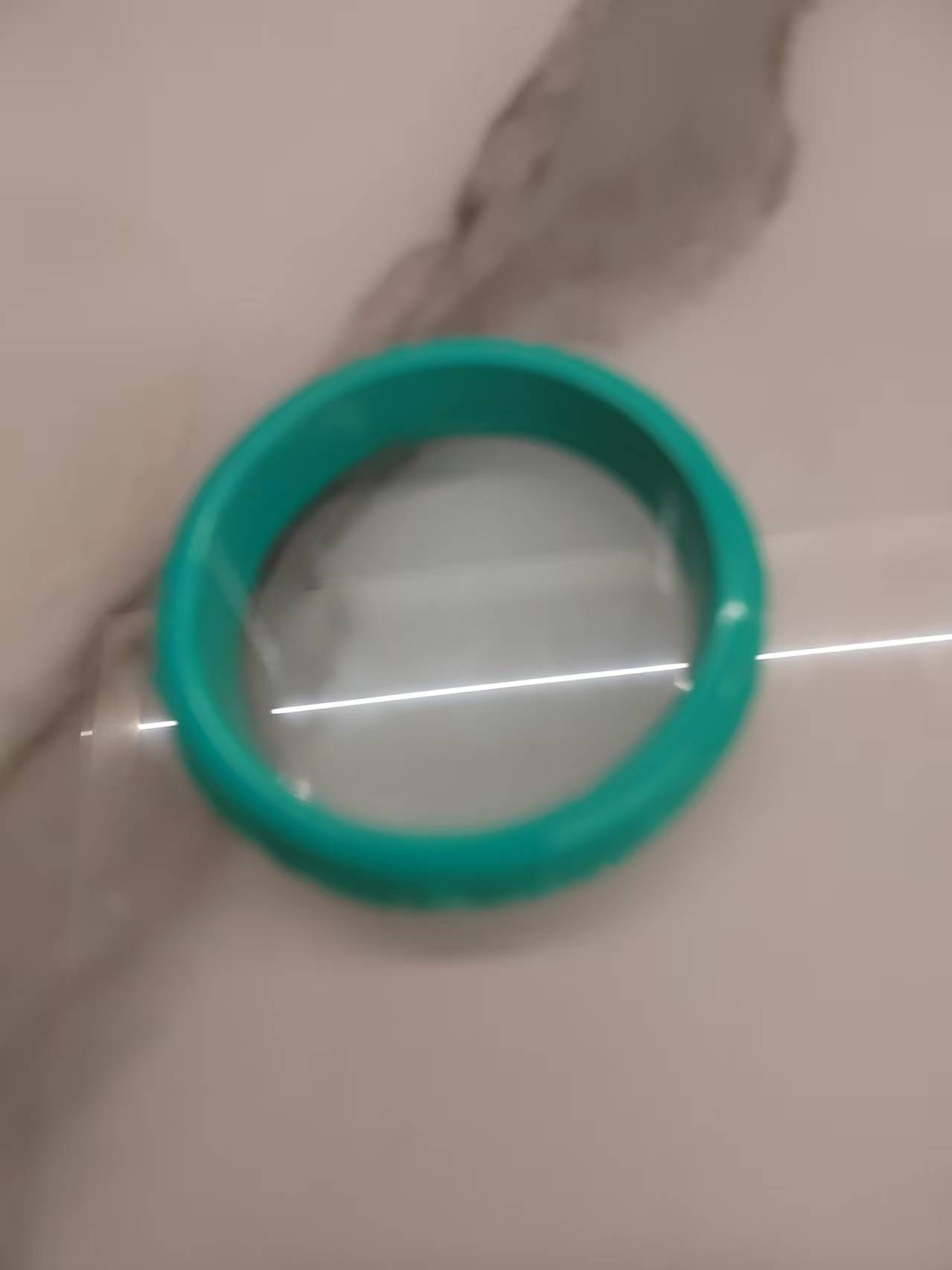 青花松《手镯》