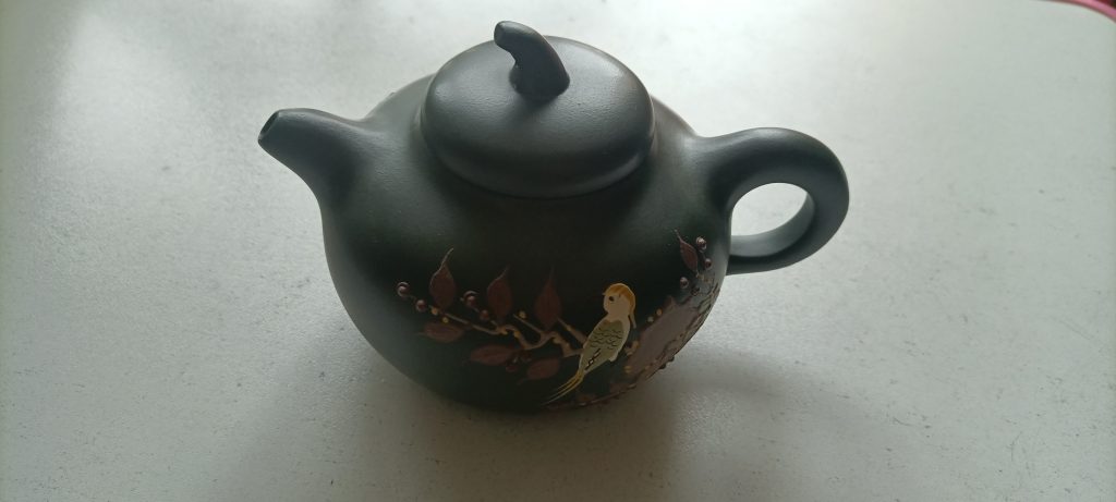 图片[1]-李燕华《绿泥紫砂壶》-嘉诚艺术