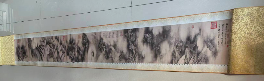 龙腾四海金币（九龙图字画）