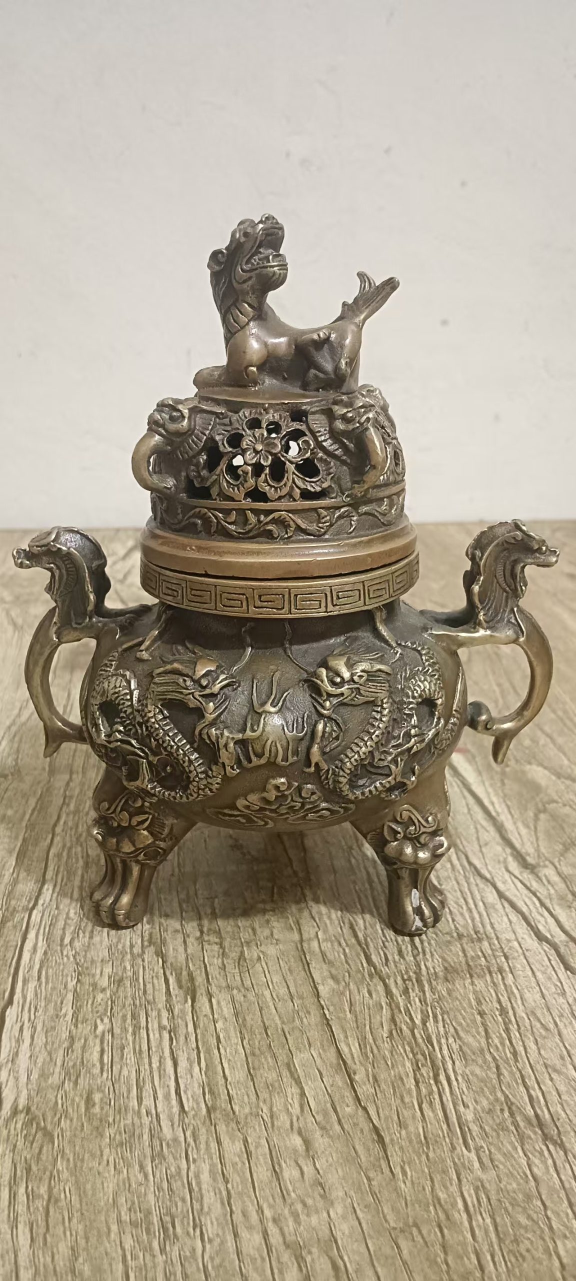 乾隆年制《貔貅双龙三足香炉》-嘉诚艺术