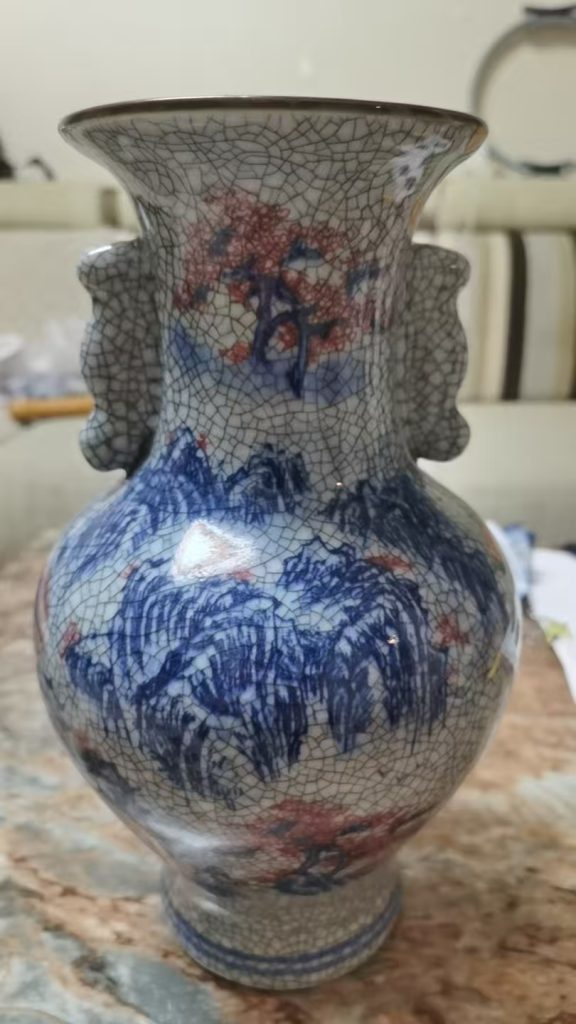 图片[1]-官窑《开片山水瓶》-嘉诚艺术