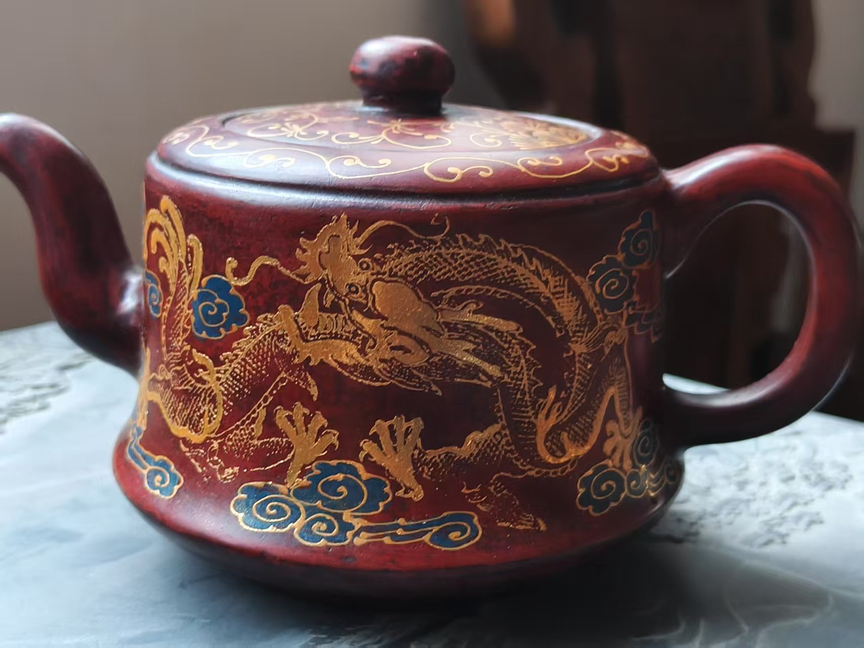 乾隆年制《描金双云紫砂壶》-嘉诚艺术