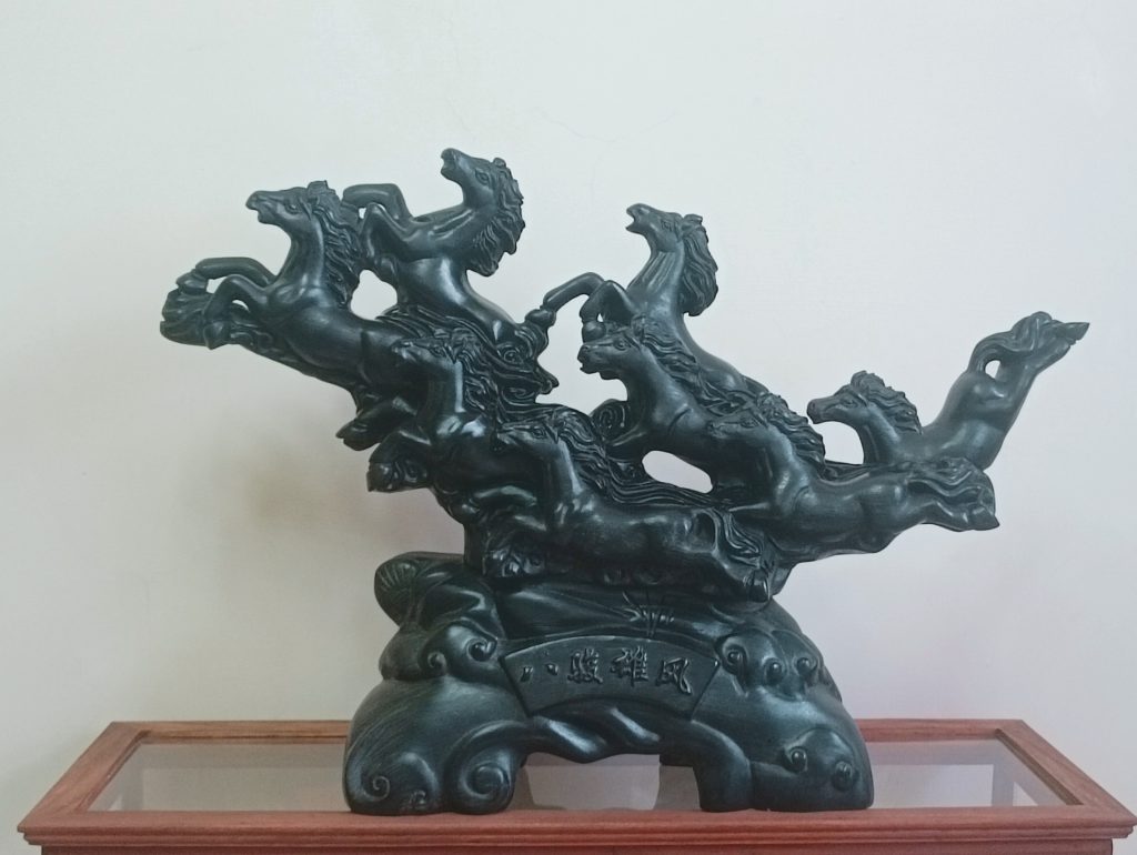 图片[1]-沉香《八骏雄风》-嘉诚艺术