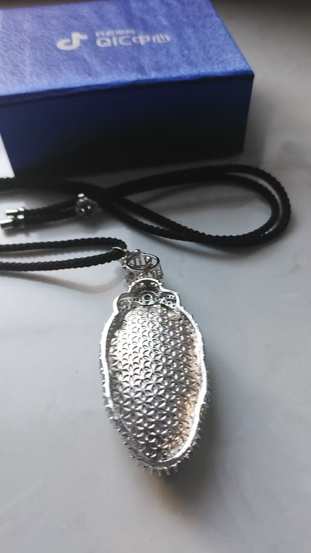 翡翠《叶子吊坠》