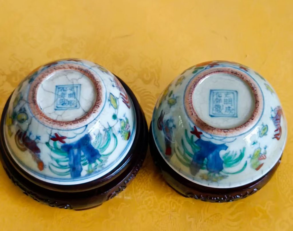 图片[2]-成化年制《斗彩鸡缸杯》一对-嘉诚艺术