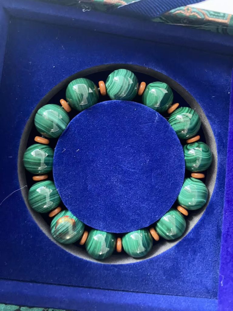 图片[1]-孔雀石《手串》-嘉诚艺术