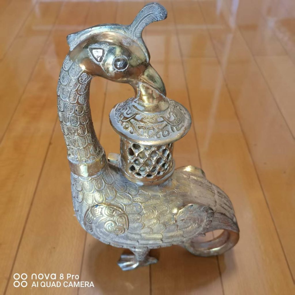 图片[1]-鎏金孔雀灯-嘉诚艺术