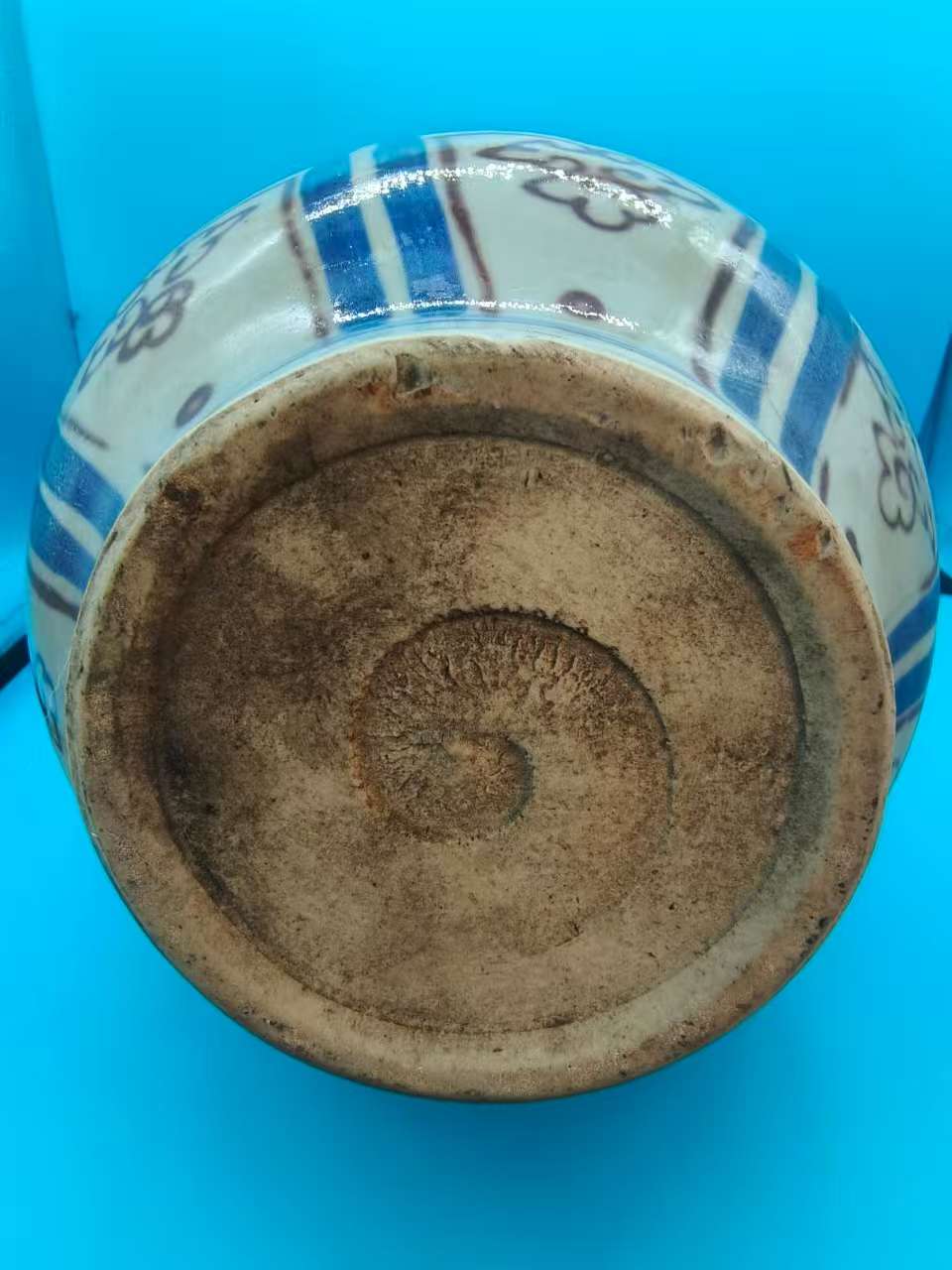 至正十一年制《釉里红凤凰纹瓶》