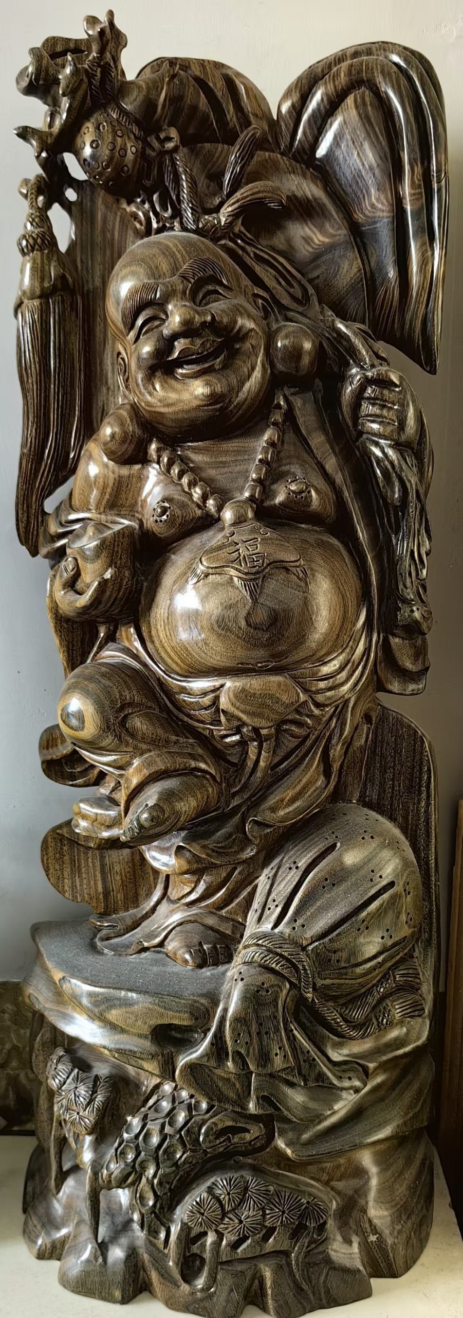 金丝楠《弥勒佛像》-嘉诚艺术