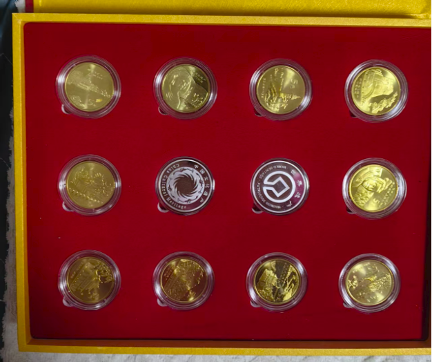 纪念币-嘉诚艺术