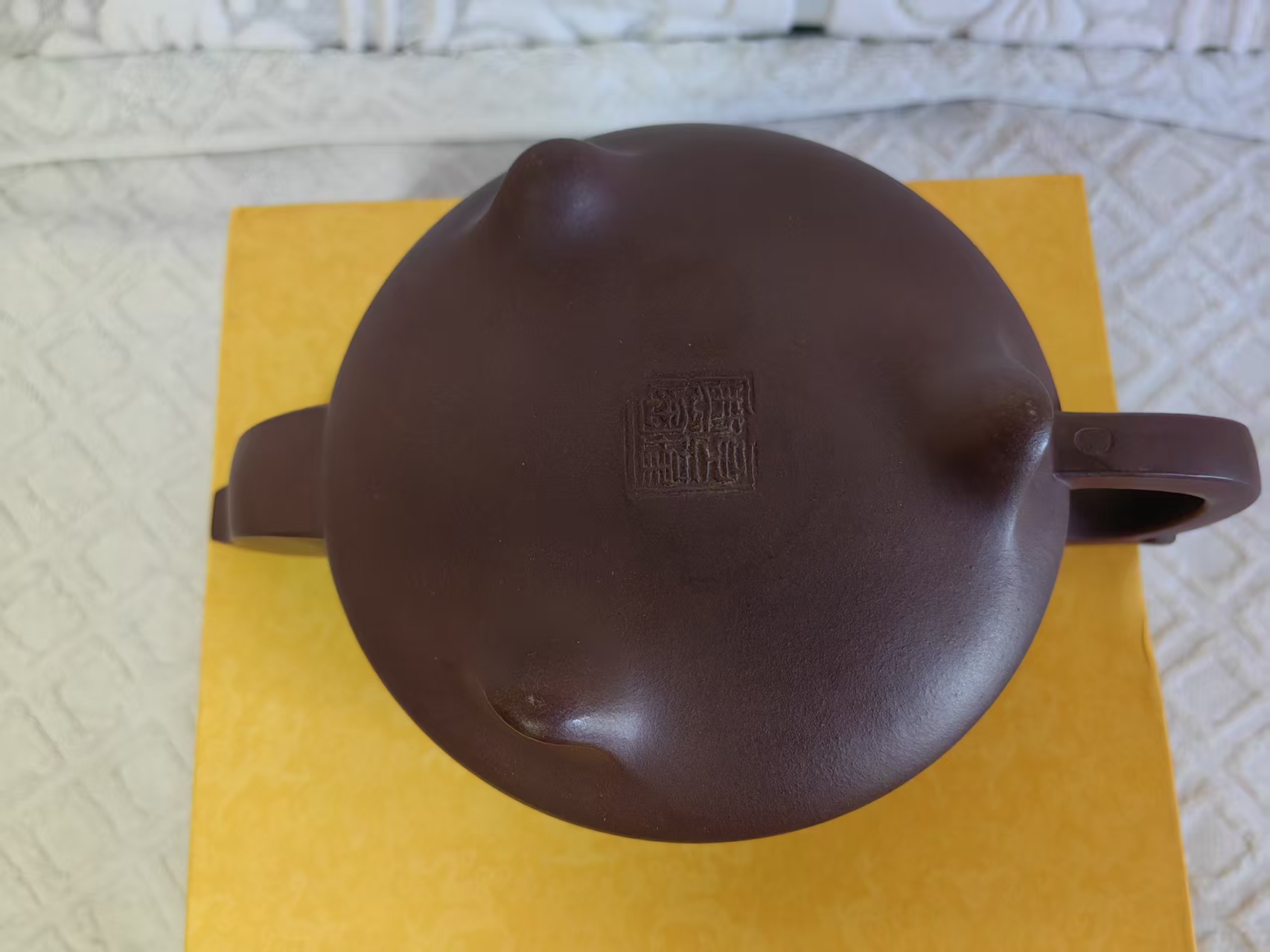 顾良瑾《紫砂壶》