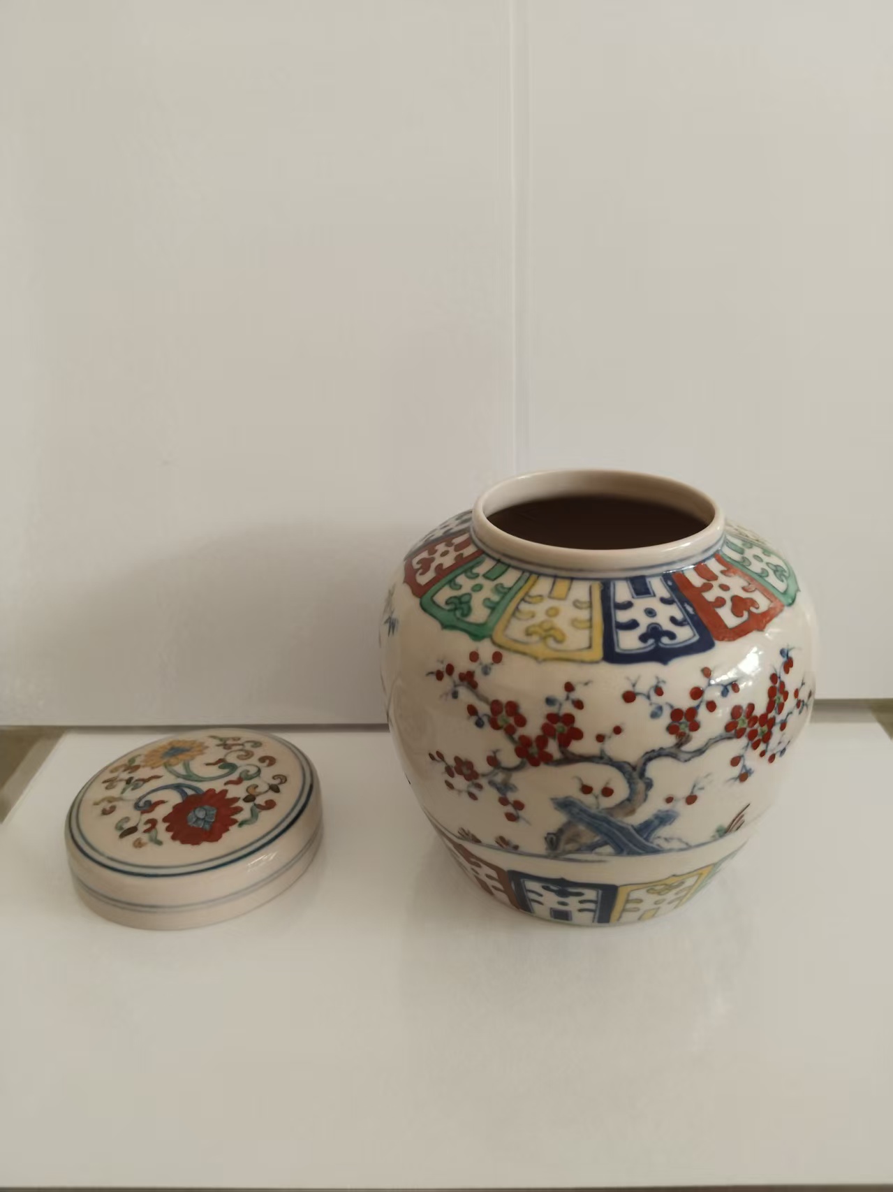 成化年制《松竹梅岁寒三友天字罐》-嘉诚艺术