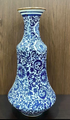 乾隆年制《青花缠枝莲宝塔瓶》-嘉诚艺术