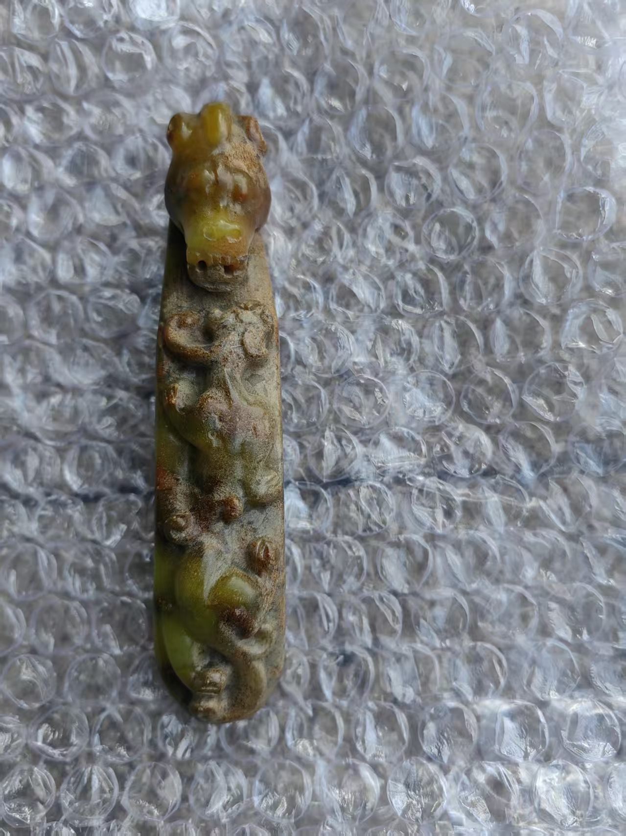 苍龙教子带钩玉-嘉诚艺术