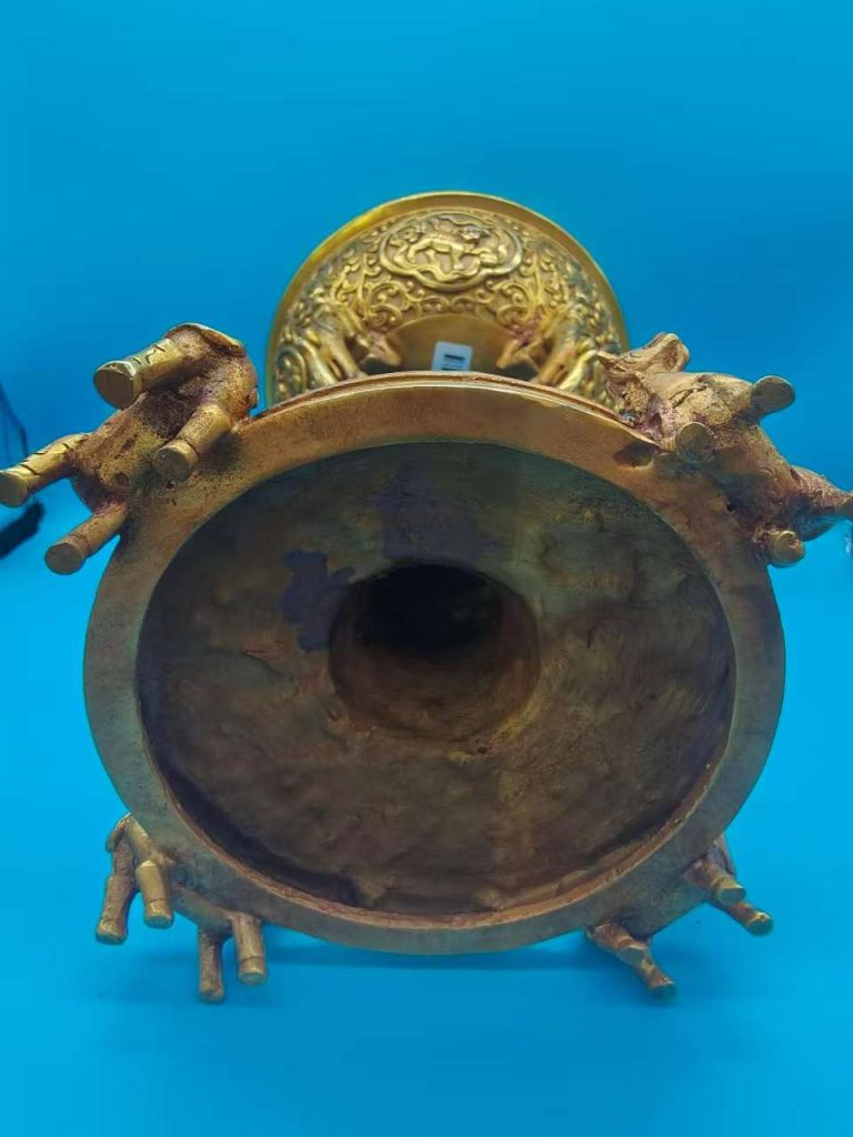 图片[2]-宣德年制《狮庆盘龙钮豆炉》-嘉诚艺术