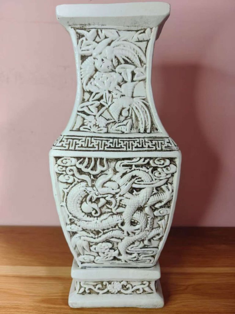 图片[1]-王炳荣款《龙纹瓶》-嘉诚艺术