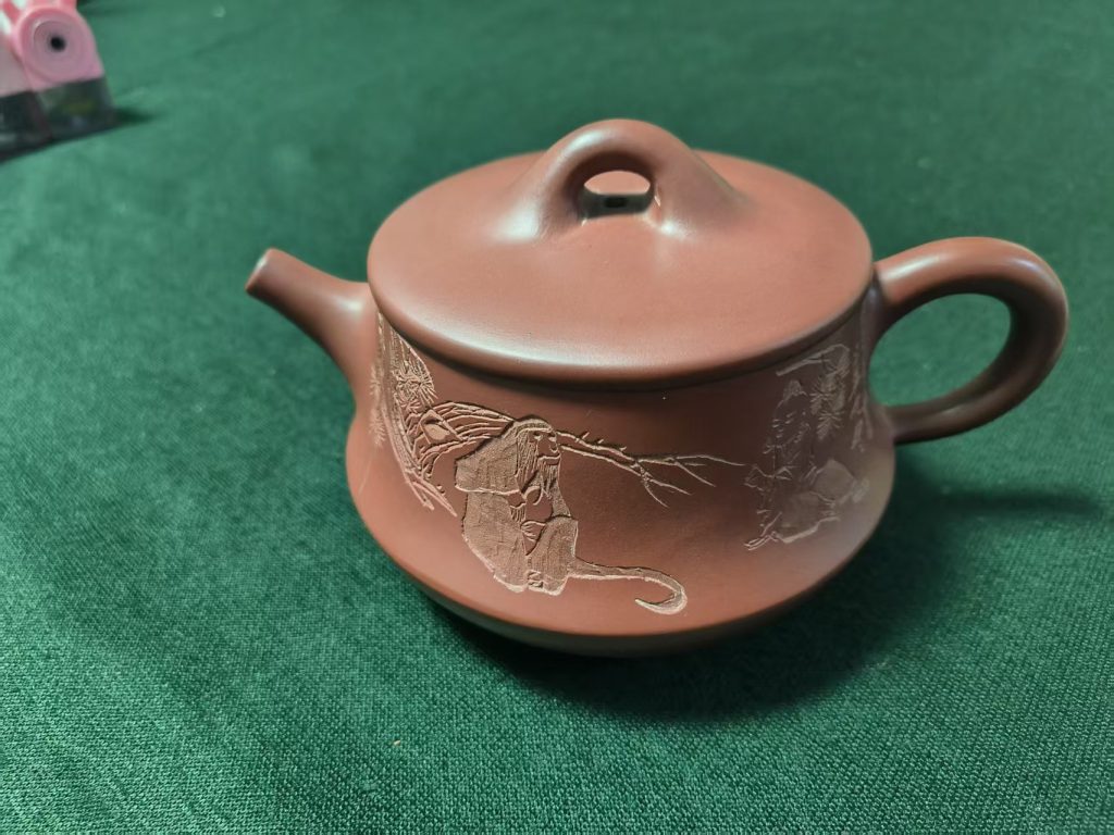 图片[1]-顾景舟《紫砂壶》范曾画-嘉诚艺术