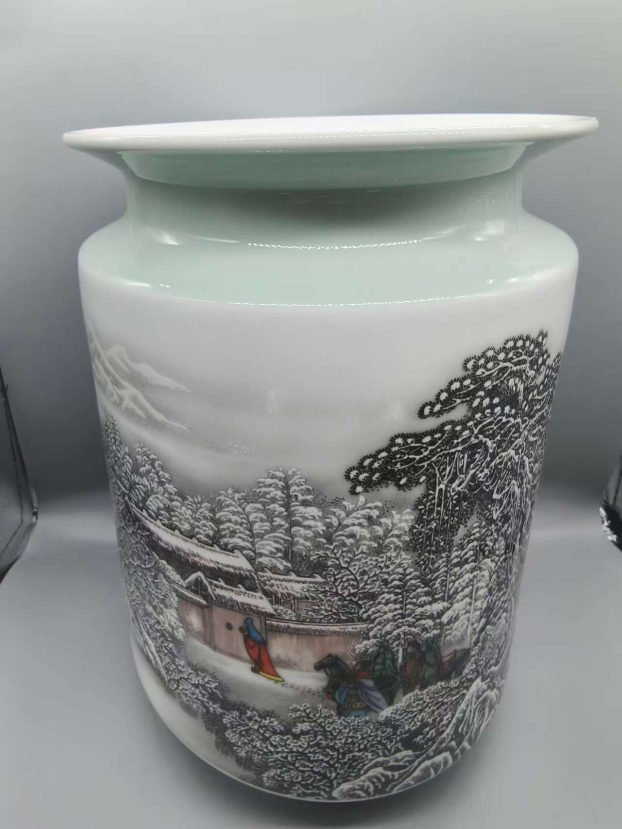 张松茂《雪景瓶》-嘉诚艺术