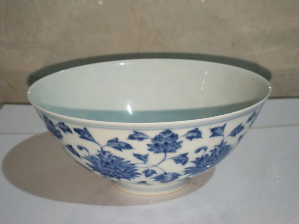 图片[1]-成化年制《薄胎缠枝莲碗》-嘉诚艺术