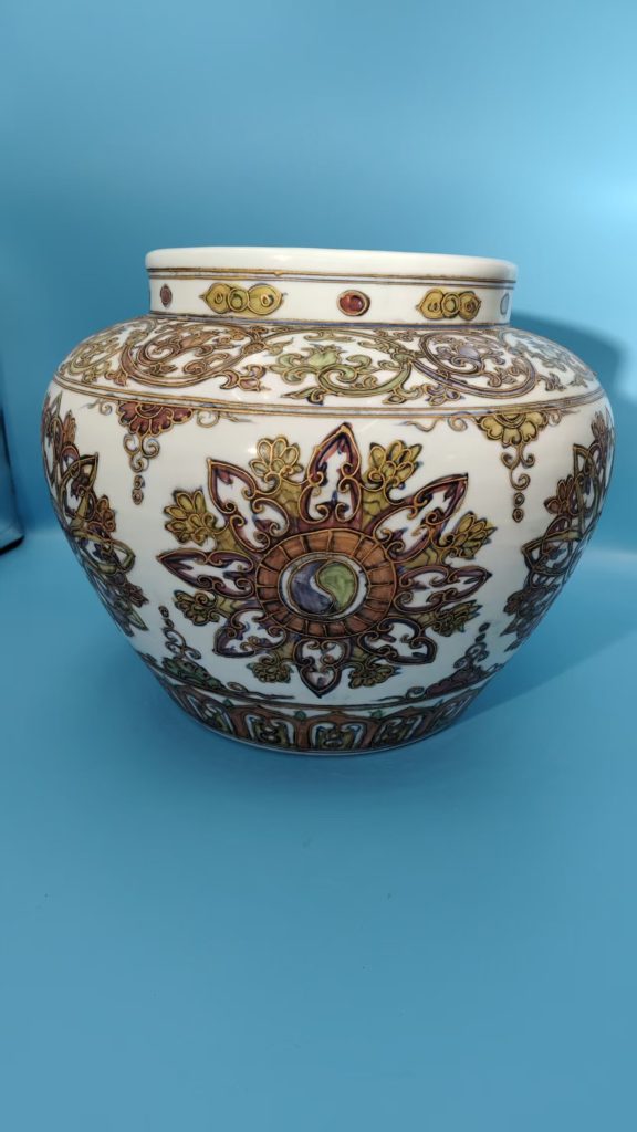 图片[1]-宣德年制《青花描金轮花纹罐》-嘉诚艺术