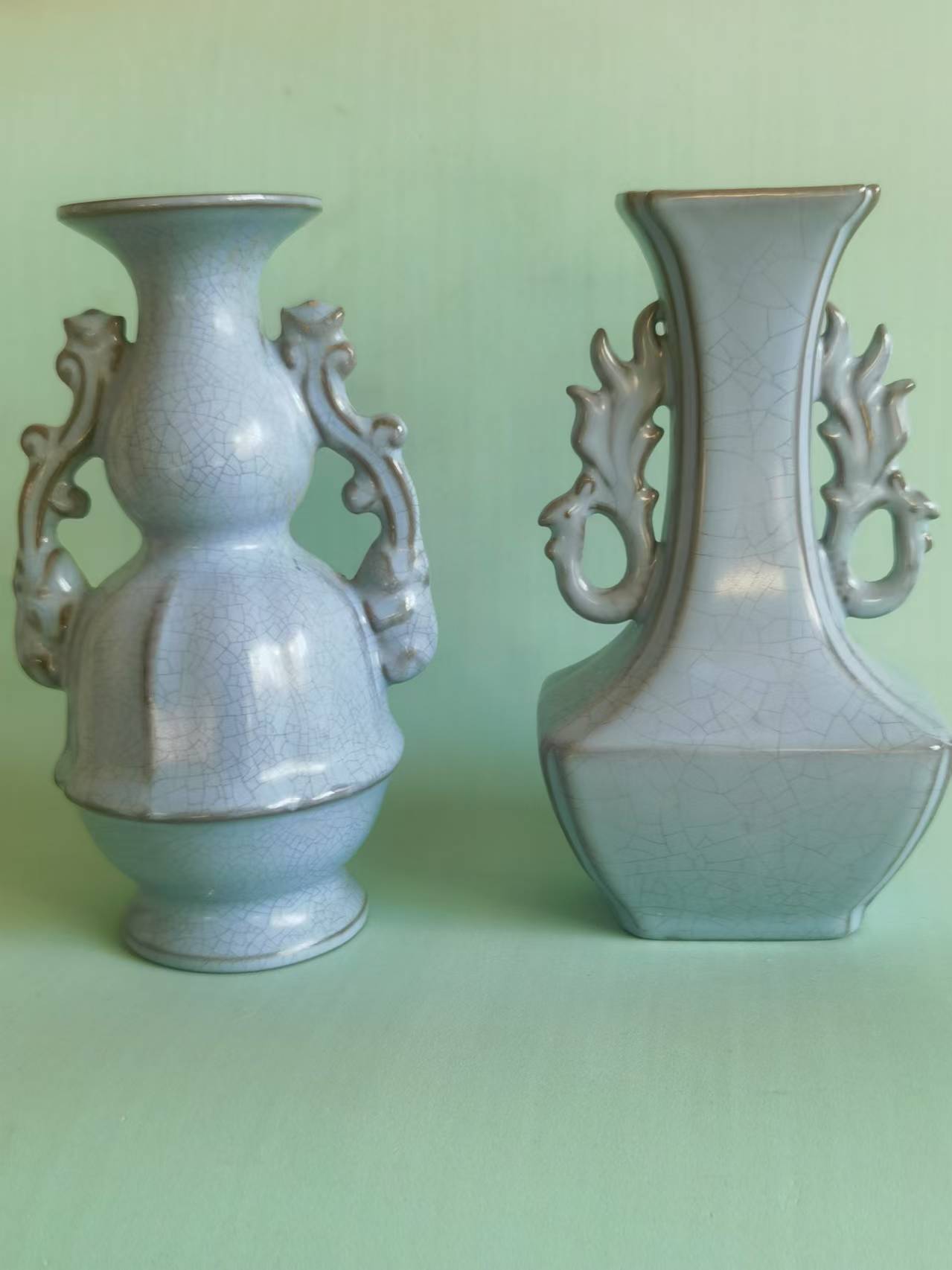 汝窑《天青釉双耳瓶》一对-嘉诚艺术