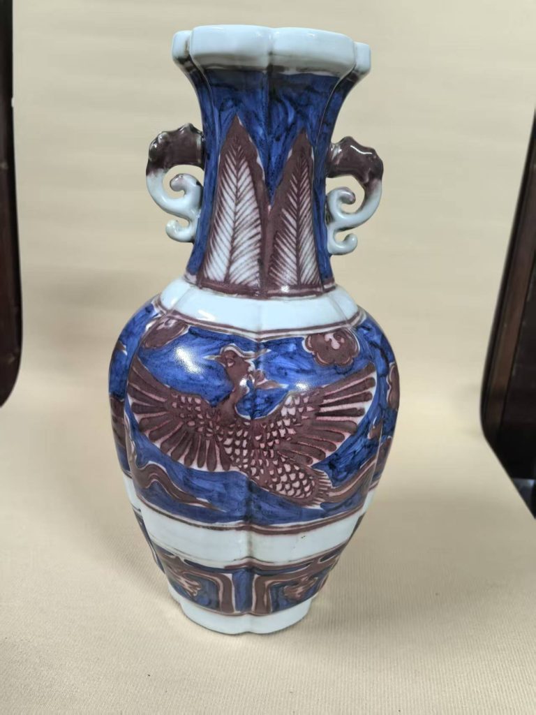 图片[1]-元代《青花釉里红凤纹双耳瓶》-嘉诚艺术