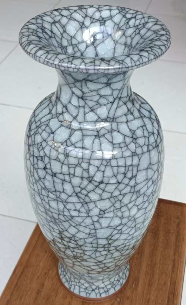 图片[1]-大宋官窑《冰片瓷瓶》-嘉诚艺术