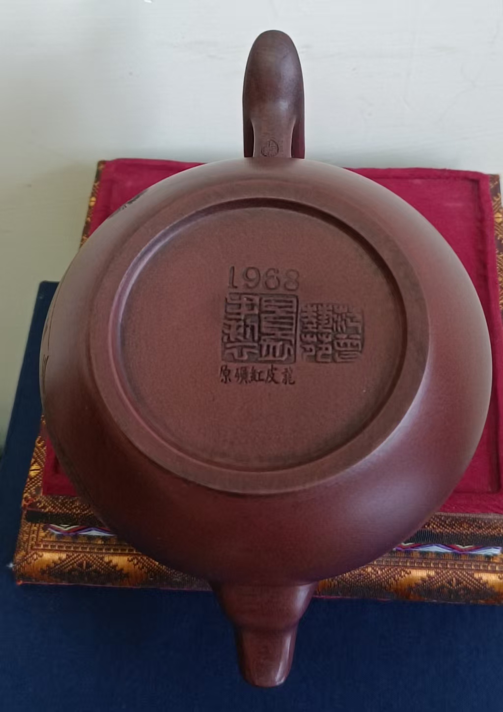 顾景舟《紫砂壶》