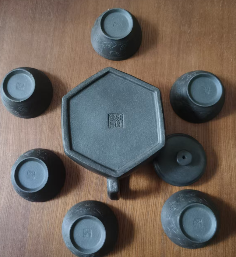 顾景舟《紫砂壶》一壶六杯