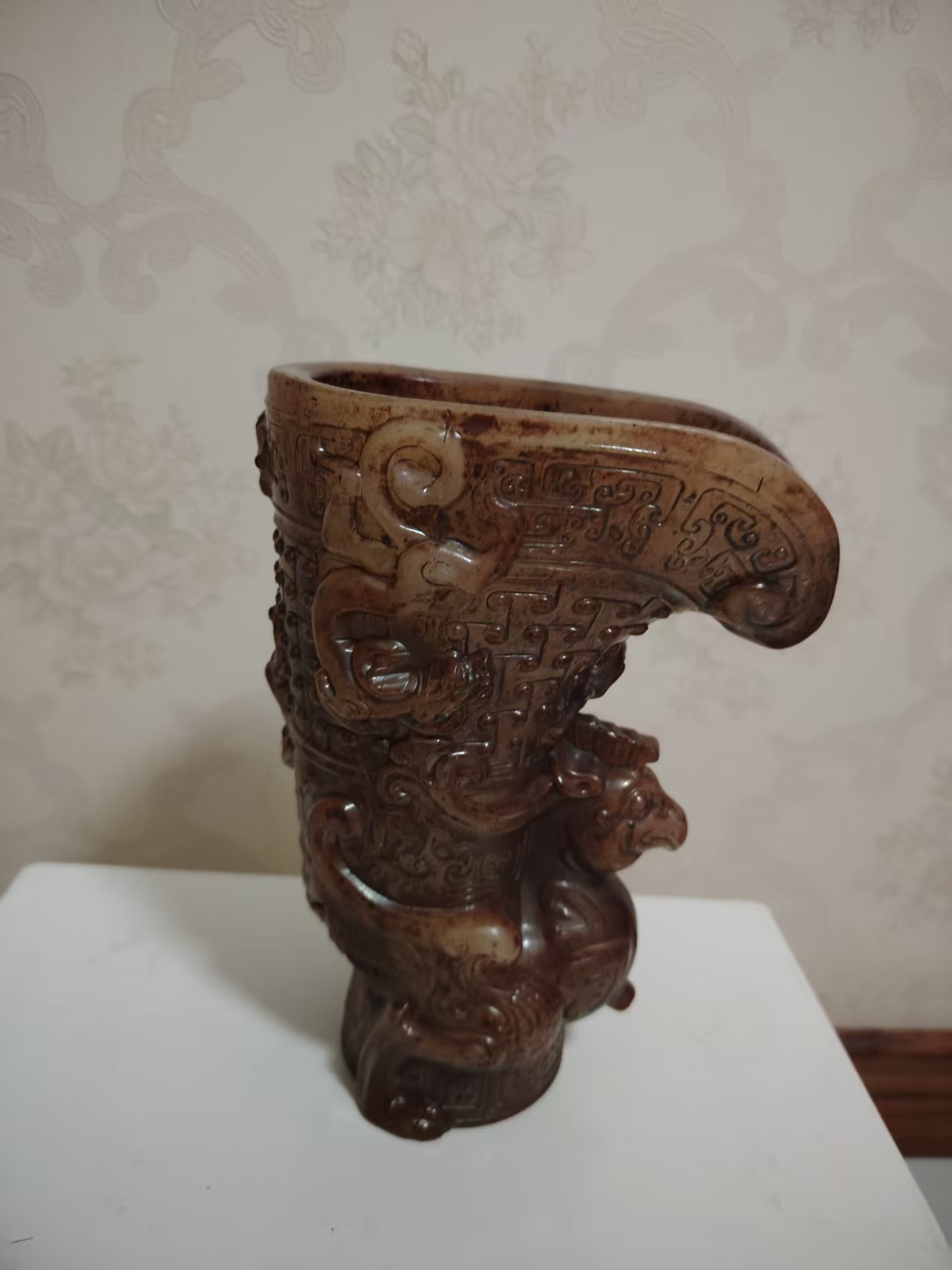 兽面纹爵杯-嘉诚艺术