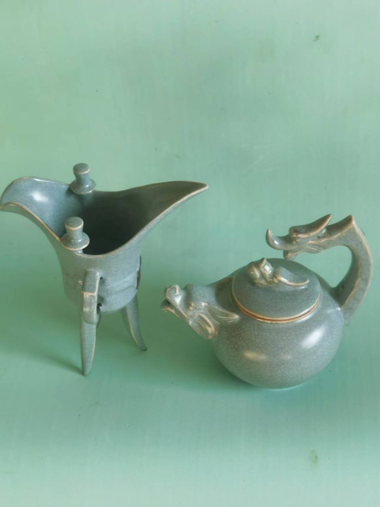 图片[1]-乾德年制《天青釉龙把壶、爵杯》清凉寺御制-嘉诚艺术