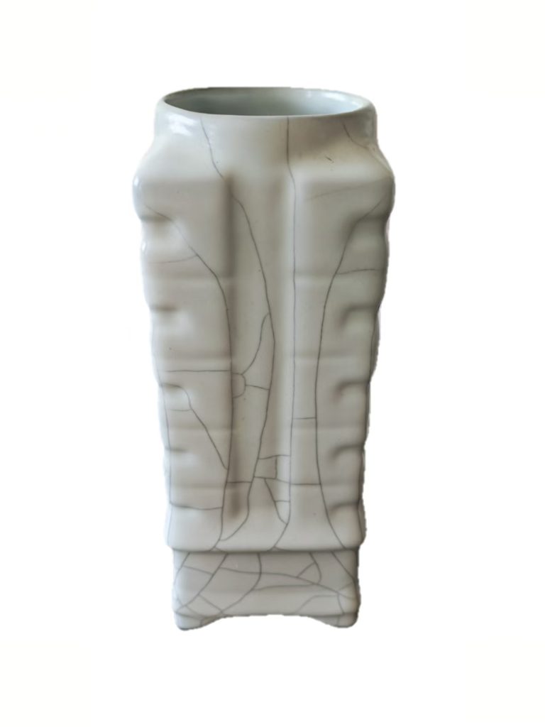 图片[1]-宋徽宗御制《哥窑釉四方琮式瓶》-嘉诚艺术